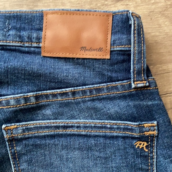 Madewell 9" High-Rise Skinny Jeans: Destructed Edition size 25 - Picture 10 of 16